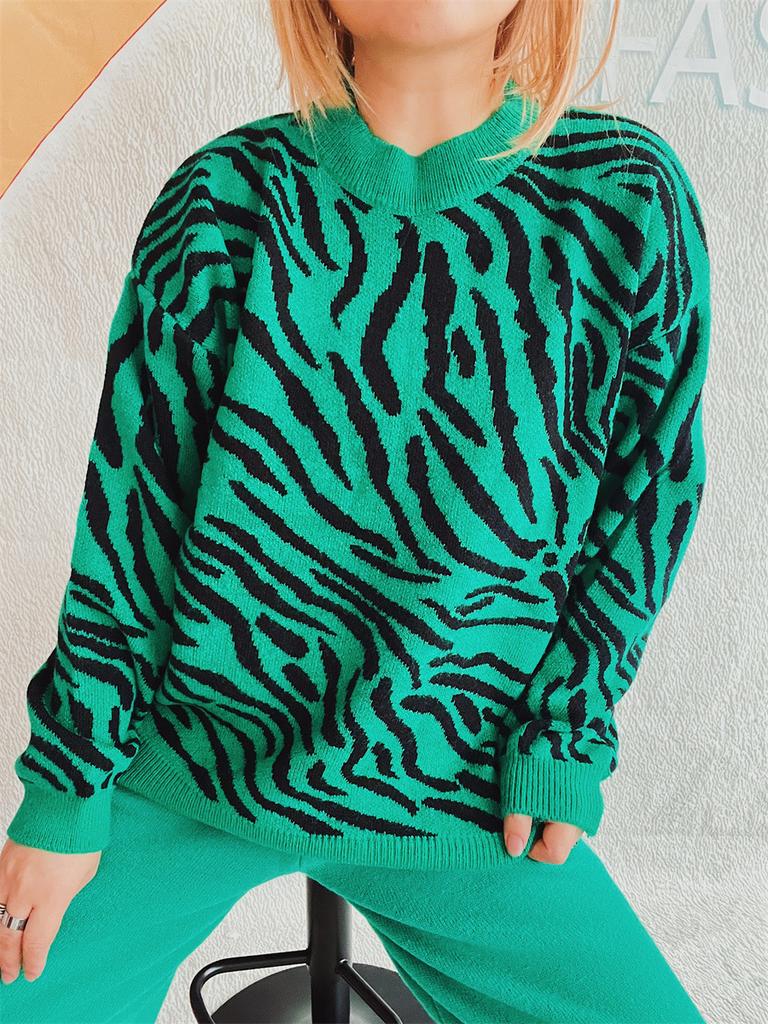 Women's new autumn and winter commuting knitted zebra print contrasting pullover sweater KTB
