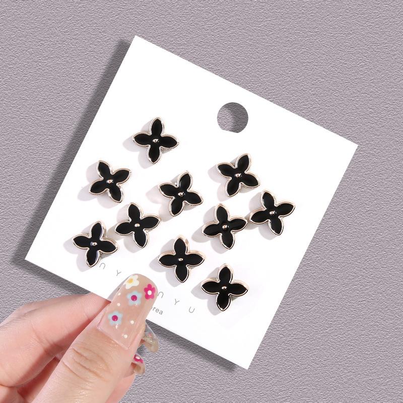 Trousers Are Rolled Edge Stickers, Pants Are Rolled Edge Fixed, Invisible Hidden Buttons Are Closed, and Seam-free Buttons Are Available.