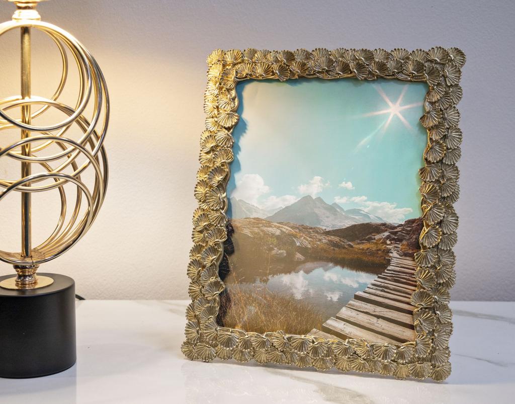 Photoframe Tame 25.5X1.8X30.5 Cm (Inside Photo Size Cm 20X25)