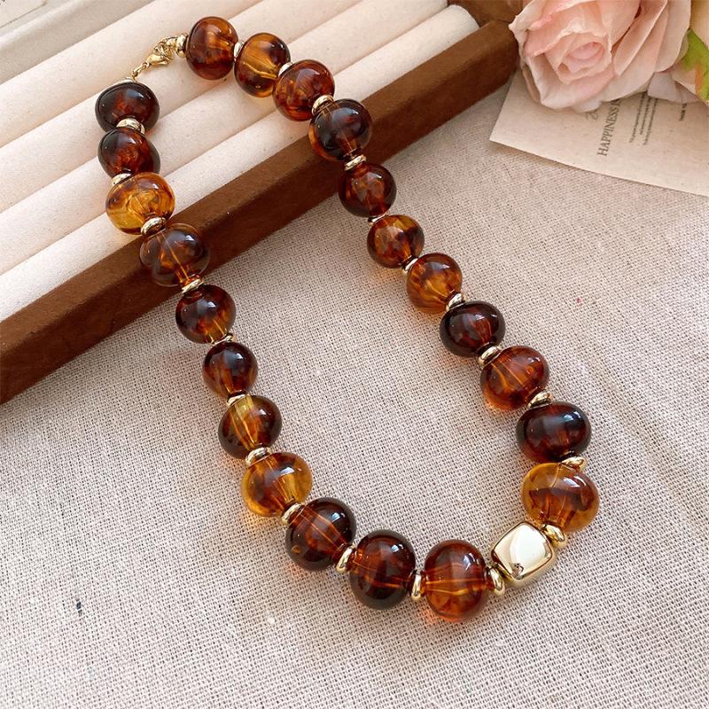 Elegant Summer Acrylic Beaded Necklace: Fashionable Round Clavicle Chain Jewelry