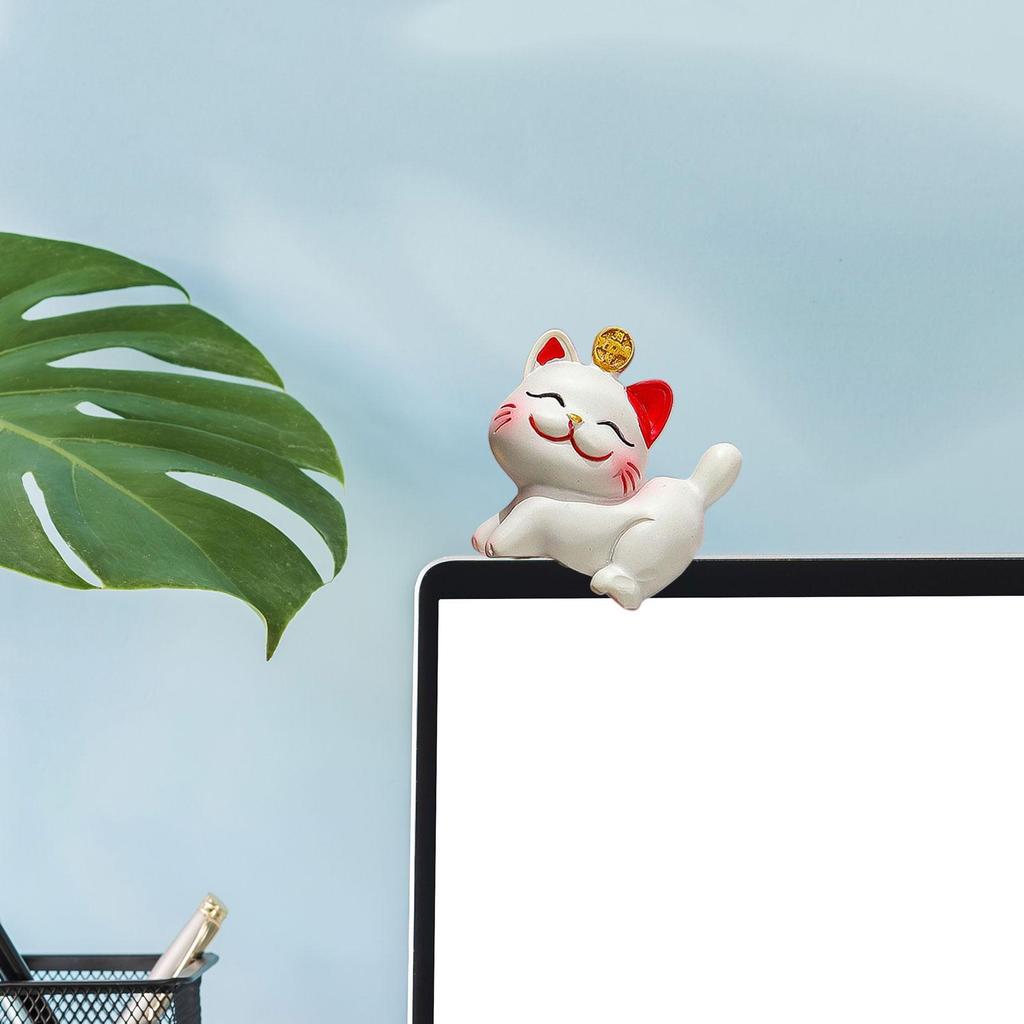 Cute Resin Small Lucky Cat Miniature Cat Figure Desktop Ornament Cat Decoration for Office Desk Car Dashboard