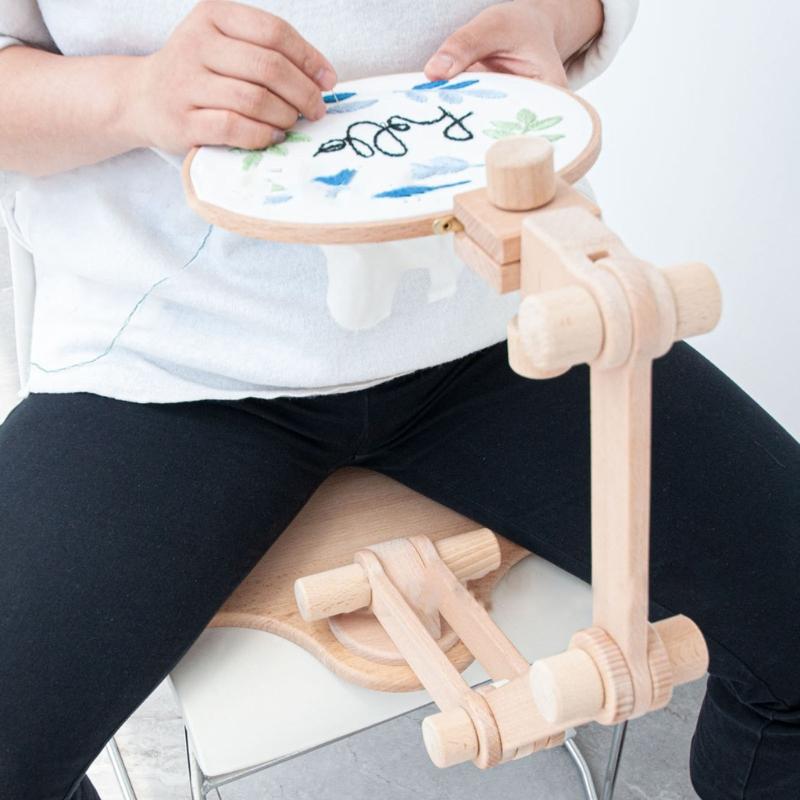 Wooden Embroidery Hoop 360Degree Rotated Adjustable Desktop Stand Cross Stitch Rack Frames Rings Adults Gifts Sewing