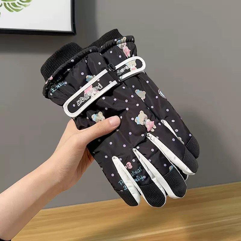 Beige cute bear ski gloves female Korean warm velvet thickened outdoor windproof and cold cycling tide