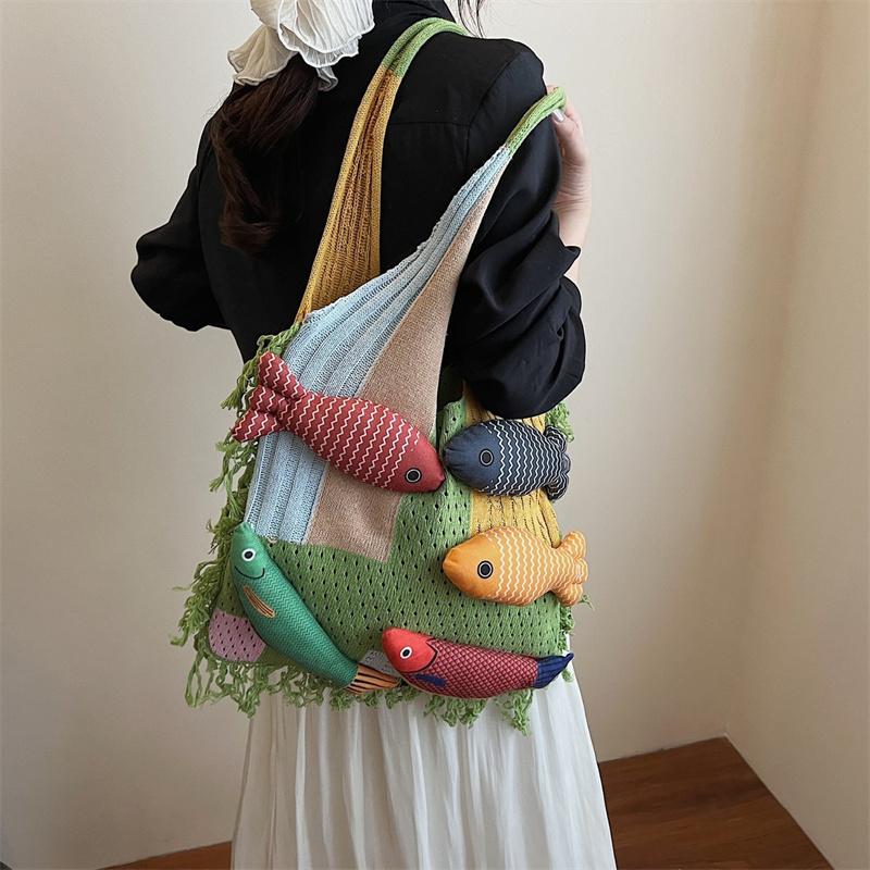 Yogodlns Fashion Creative Woven Shoulder Bag Handmade Fish Handbag Large Capacity Beach Bag Color Matching Ladies Underarm Bag