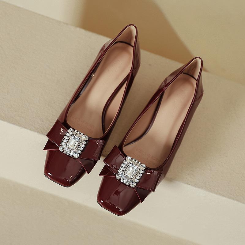 

Thick heel high heels women s new Huizhou spring and autumn women s shoes bow middle heel shoes French square head light mouth red single shoes 34 бордовый