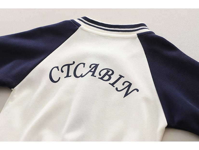 Toddler Boys' 2024 Spring/Autumn Three-Piece Set: Fashionable Baseball Jacket and Clothing