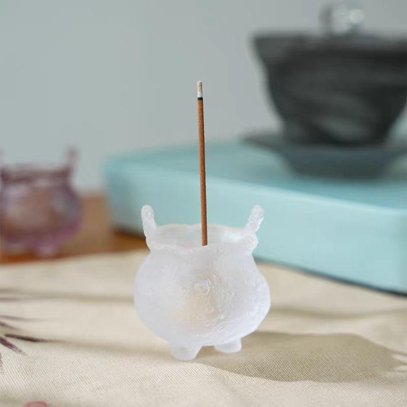 

Liuli Zen Incense Burner: Mini Desktop Holder for Home, Tea Room, or Space Decor.