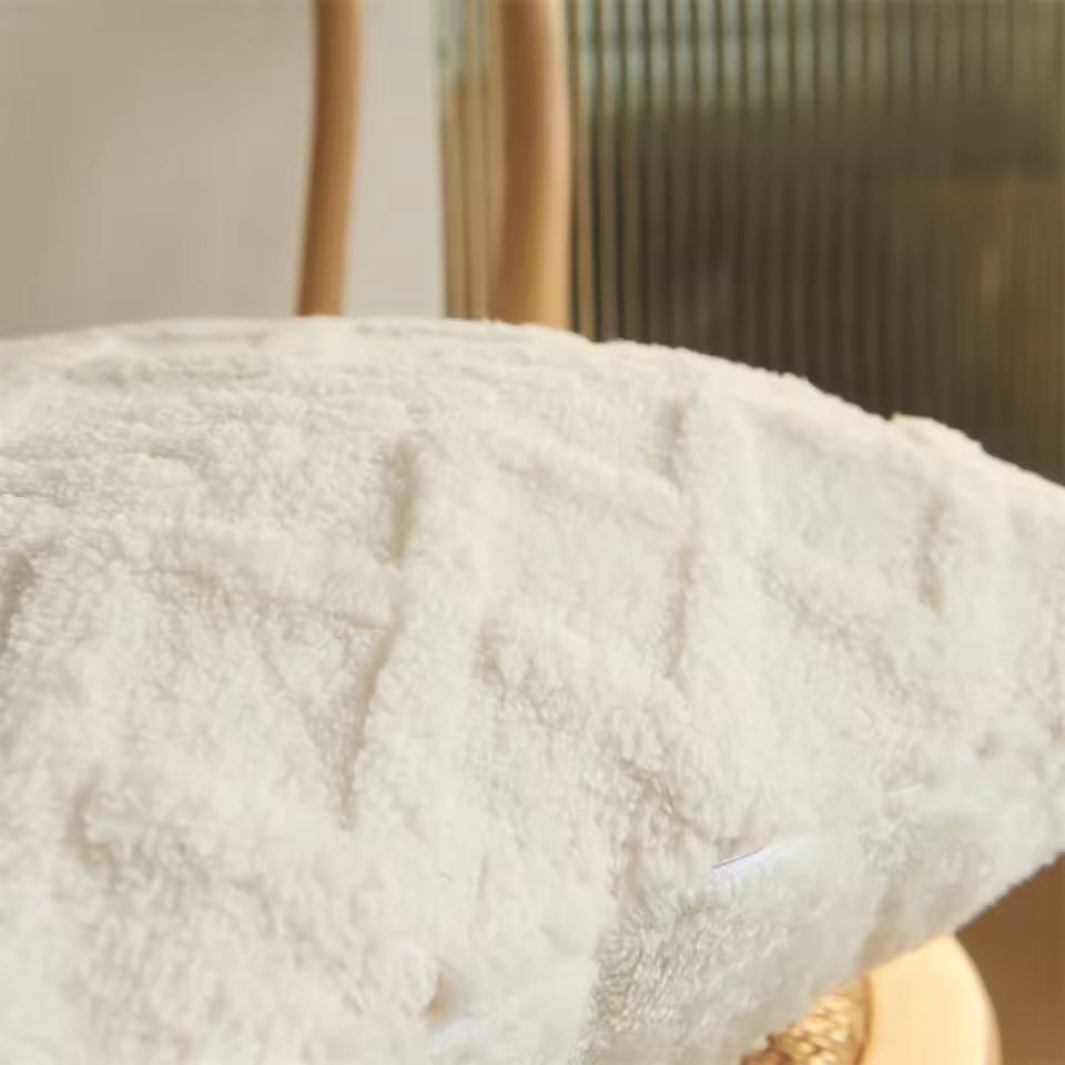1pc Twist KnittingPlush Pillow Case Vintage Knitted Cushion Cover Simple Cushion Plush Pillowcase Headboard Back