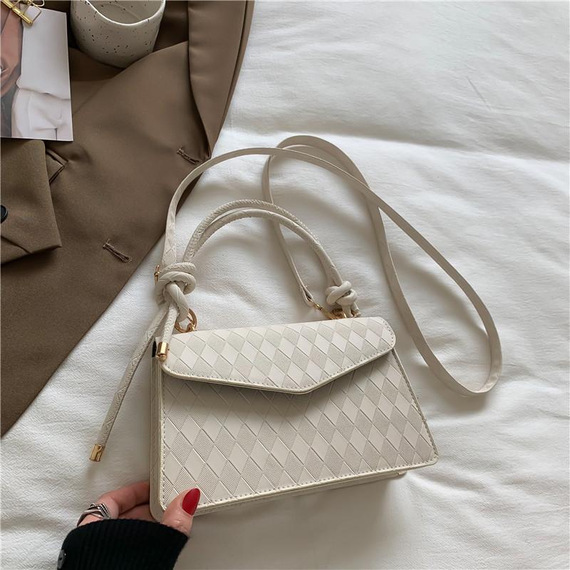 Internet Celebrity Retro Korean Handbag Women's 2025 New Fashion Trend Line Shoulder Small Square Bag Solid Color Messenger Bag