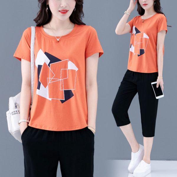 Women's Plus Size Summer Fashion Slimming Two-Piece Set - Short Sleeve Top & Capris