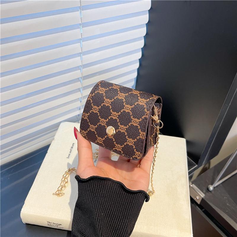 This Year's Popular Mini Small Bag Women's 2025 New Trendy Fashion Simple Shoulder Messenger Bag Trendy Versatile Small Square Bag