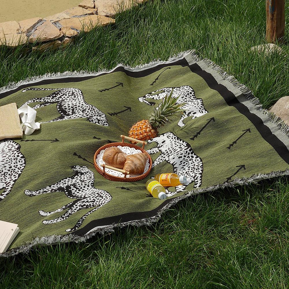 Cheetah Knitting Camping Picnic Mat Portable Travel Hiking Cloth Dustproof Tablecloth Mat Soft Sofa Blankets Outdoor Picnic Pad