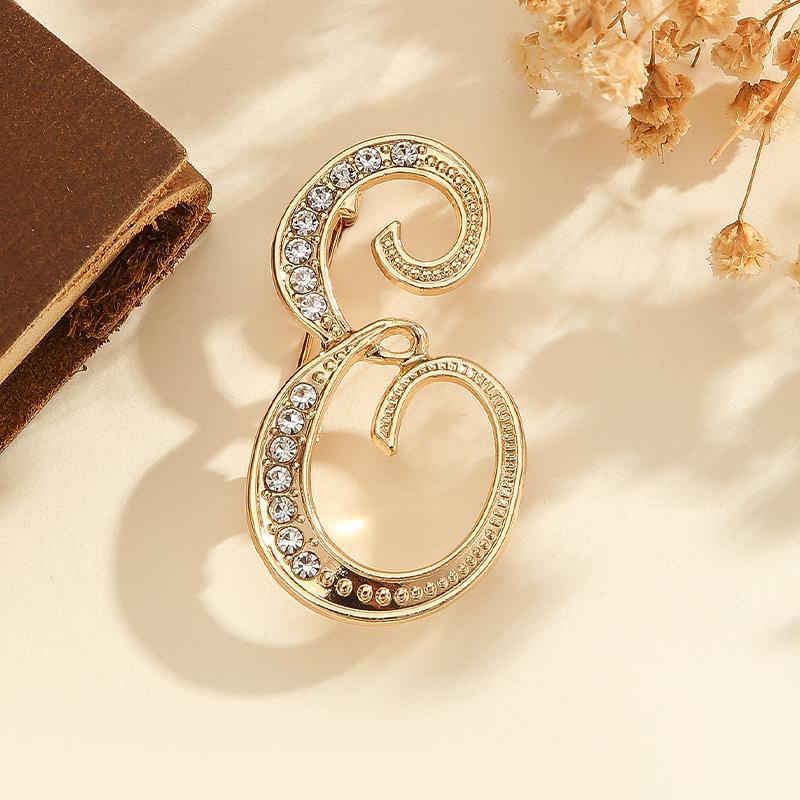 1pcs Crystal Rhinestone 26 Letters Women Collar Brooch Elegant Temperament Pin Jewelry