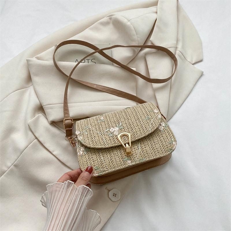 

Fashionable Small Square Bag Trendy Pu Leather Quilted Stitching For Women 2024 Khaki