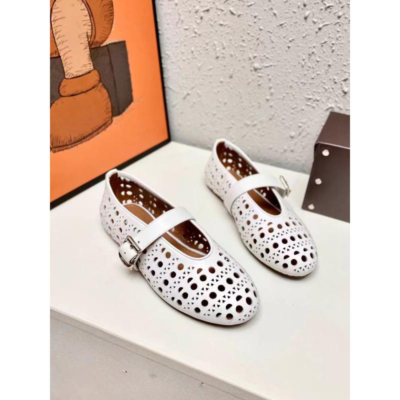 

New spring and summer shallow mouth dancing single shoes one-word buckle belt hollow round head flat bottom niche ballet boat shoes 40 білий