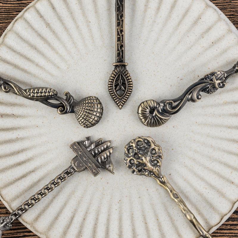 MR 5Pcs Vintage Royal Style Bronze Carved Small Coffee Spoon Kitchen Dining Bar Flatware Cutlery Mini Dessert Spoon For SnacK