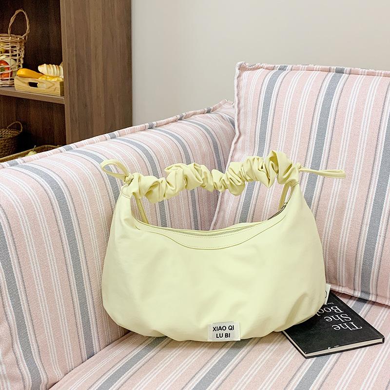 Niche messenger bag women's 2025 new versatile pleated dumpling bag casual loose large capacity armpit bag
