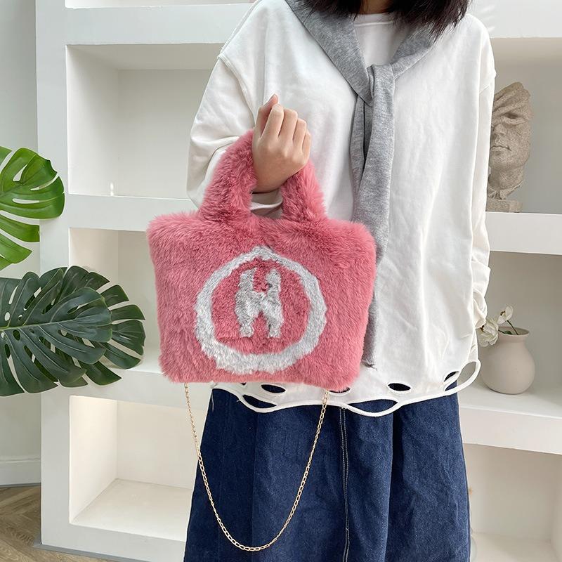 New messenger thickened hairy women's bag fashionable letter trendy handbag trendy simple chain messenger bag