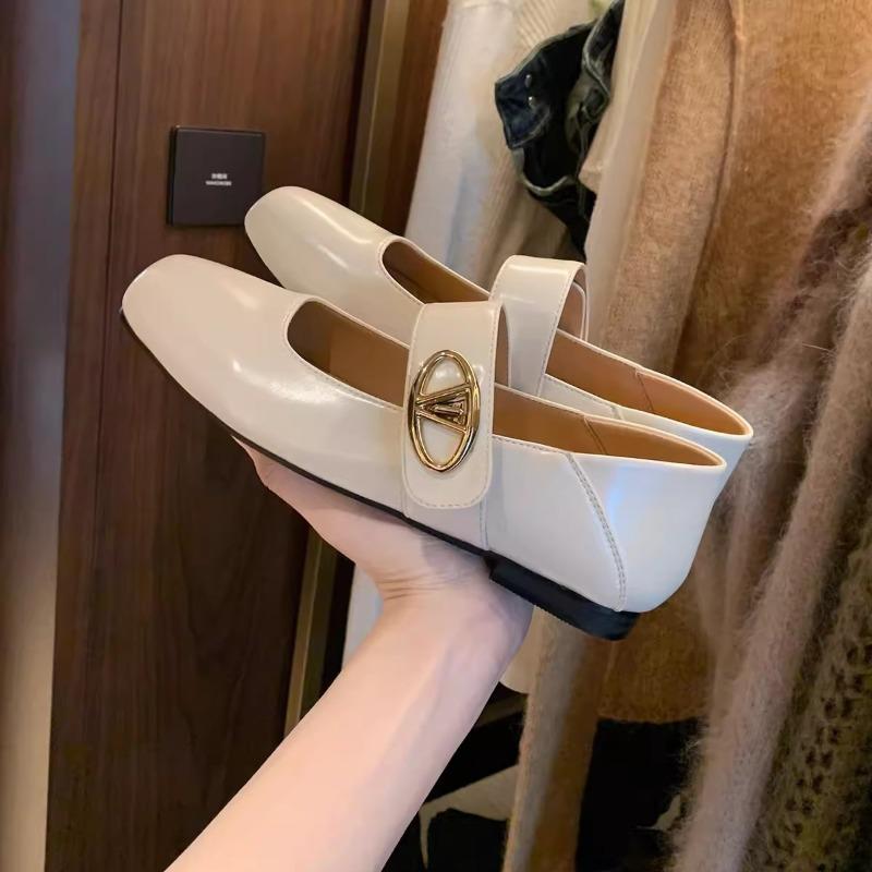 Cowhide Version Retro Square Head with Velcro Mary Jane Shallow Mouth Flat Sole Shoes Women