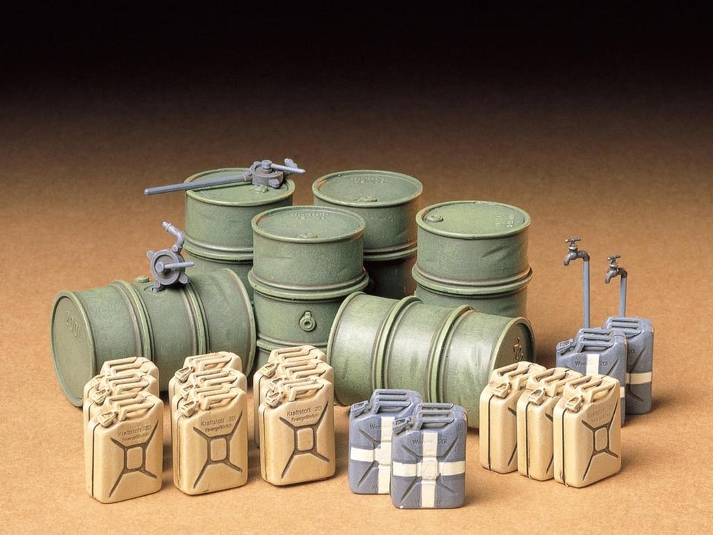 Tamiya Military Miniature Series 186 German Army Drum Can Set Plastic Model 35186 1/35 No.