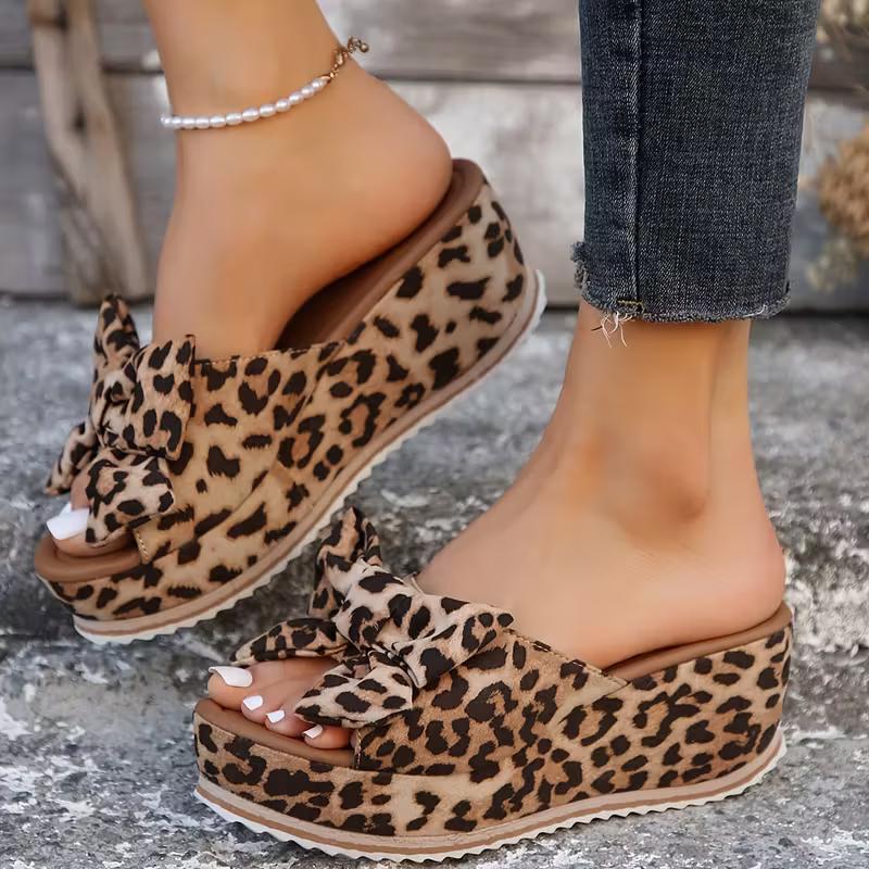 Women Slippers Outdoor Beach Slippers New Summer Fashion Anti-slip Sandals Wedge  Shoes