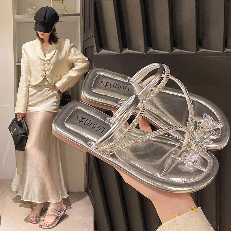 Women's French Flat Bottomed Toe Sandals for Summer Wear, New Soft Soled Fairy Style Dress with Rhinestone Slippers
