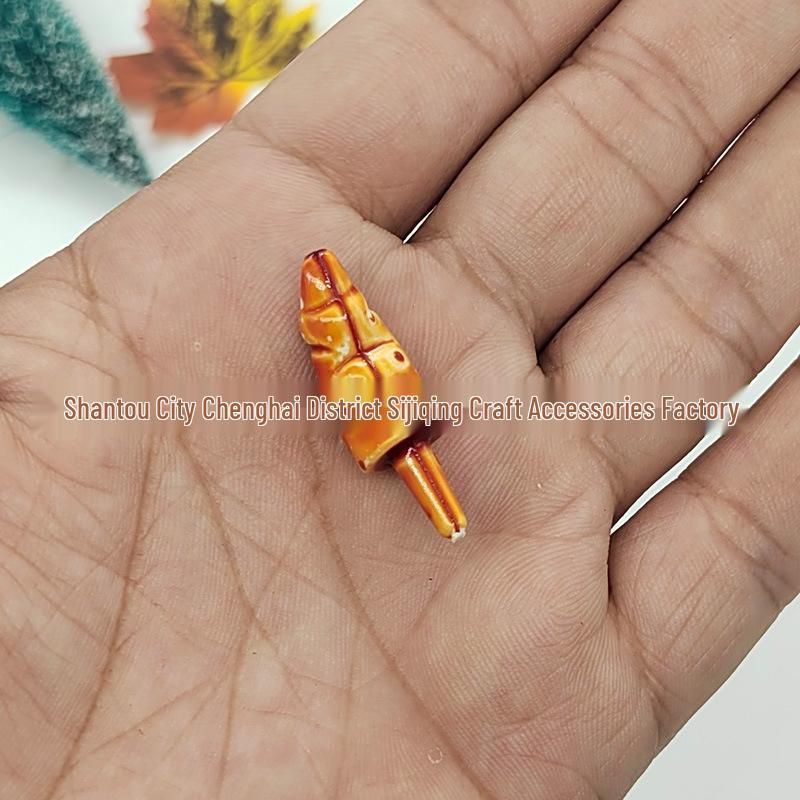 2.3cm Translucent Plastic Snowman and Santa Claus Nose Figurine Accessory