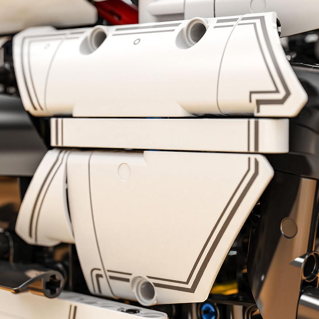 Supercar Building Block City Technique 1:5 Scale Model R18 Motorcycle Racing Speed Champions Sport Vehicles Car Toy Children's Birthday Gift No.T4055