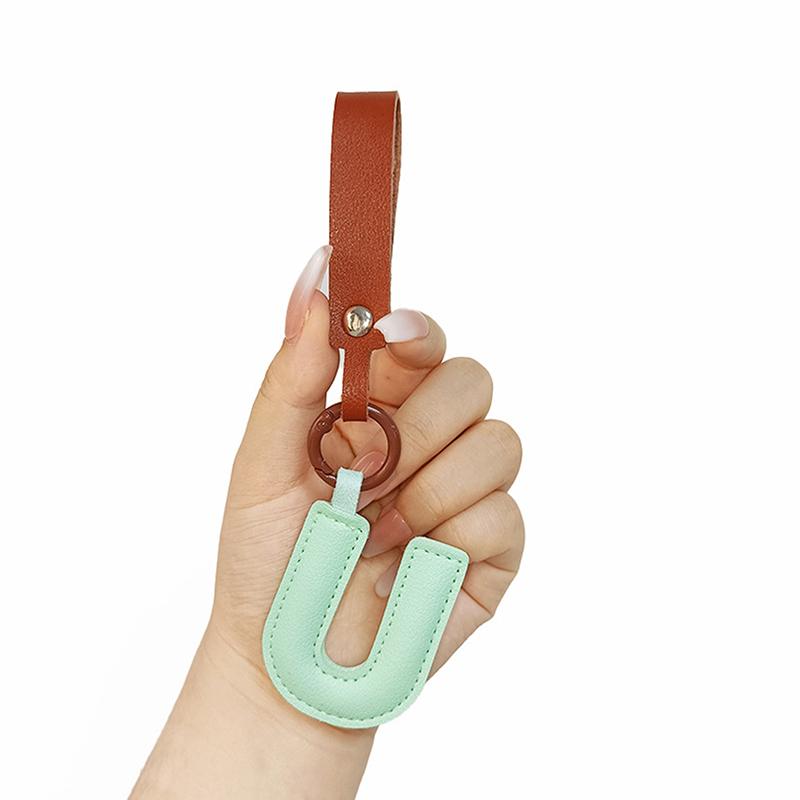 Breloc cu literă inițială din piele Pu de la A la Z pentru femei, culoare bomboană, geantă simplă, pandantiv pentru telefon, breloc pentru chei, bijuterii, cadouri