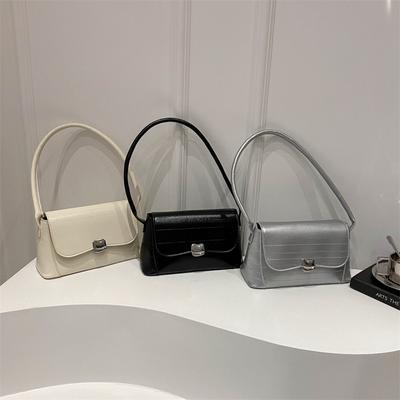Niche Design Underarm Bag for Women In Summer New Simple Shoulder Bag for Women Fashionable Casual Commuter Handbag