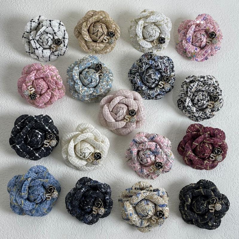 Korean Fabric Camellia Brooches For Women  Handmade Flower Lapel Pins Elegant Clothing Jewelry Accessories Corsage
