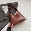 2025 Autumn New Niche Texture Armpit Bag Women's Retro Simple Tote Bag Casual Large Capacity Shoulder Bag