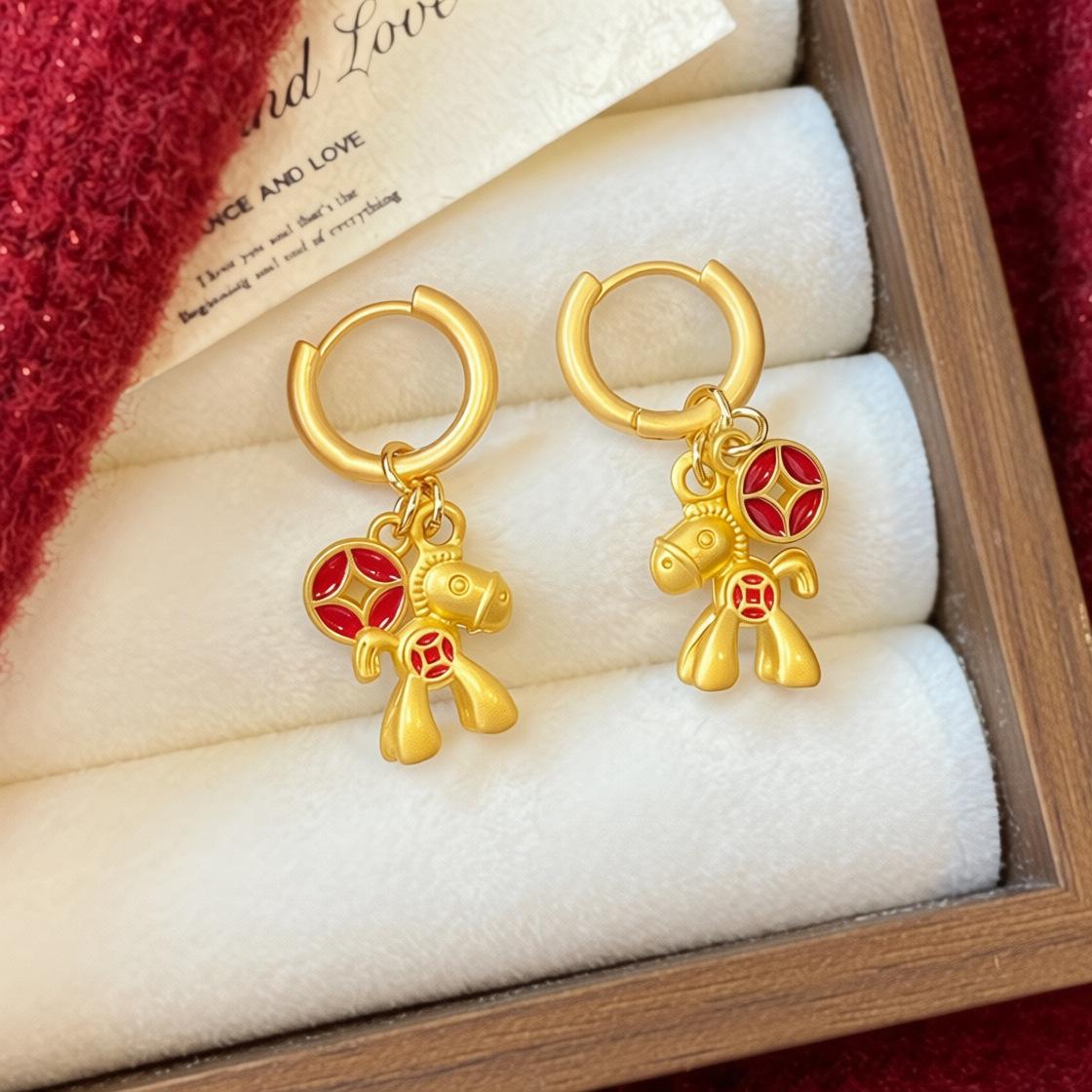 Gold Drip Oil Copper Horse Zodiac Pendant Ear Cuff - Luxurious New Year Accessory
