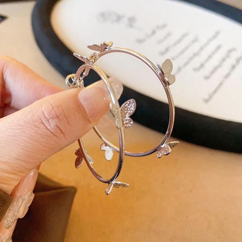 

Простые и холодные серьги-бантики, модные универсальные серьги, нишевые серьги высокого класса для женщин