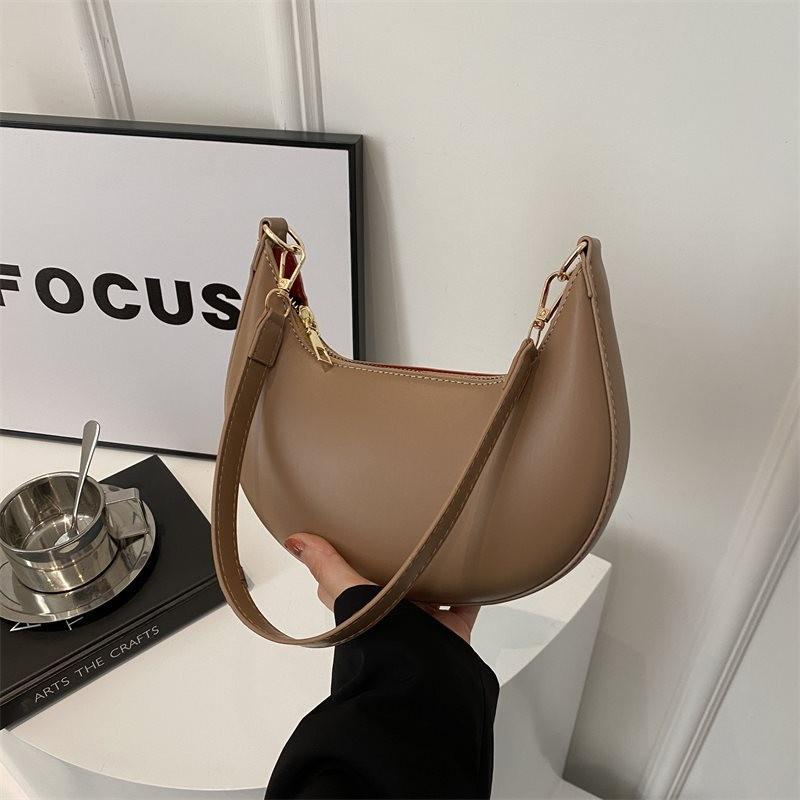 Stylish And Versatile Small Shoulder Tote Bag For Women Perfect For Everyday Use Available In Multiple Colors