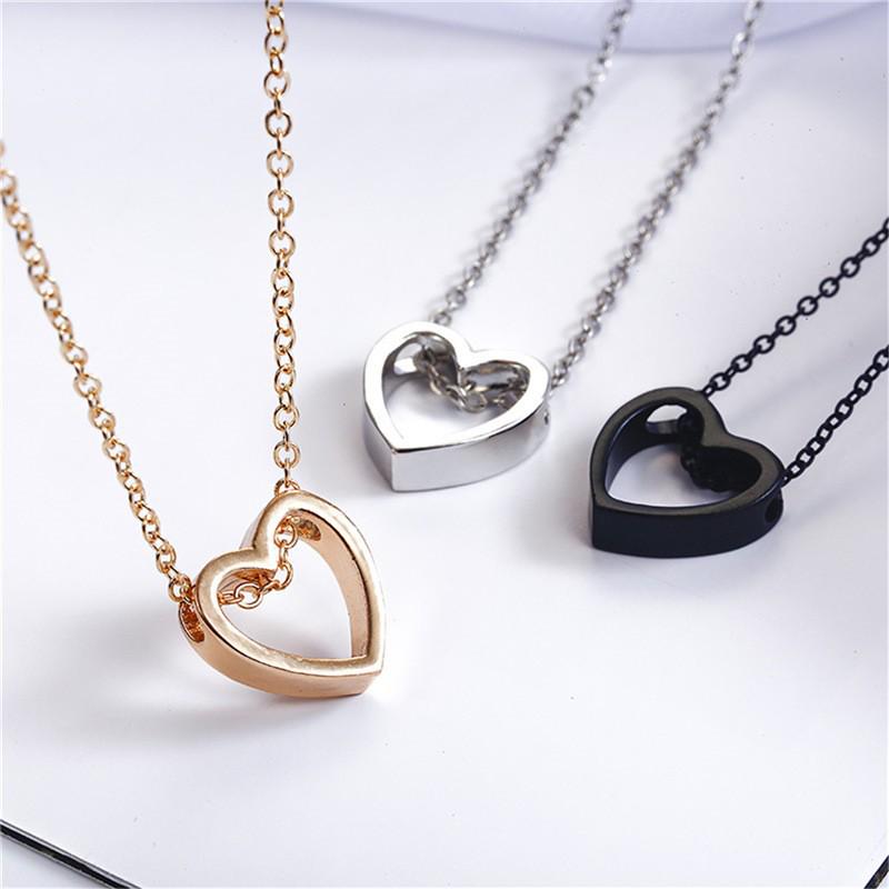 

Heart-Shaped Hollow Clavicle Necklace - Cute & Simple Design