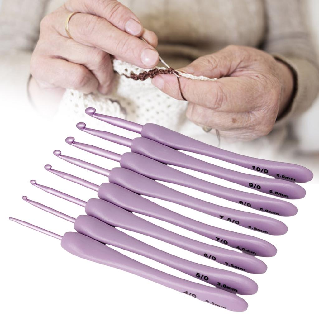8Pcs Crochet Hook Set Plastic Knitting Needle Crochet Craft Yarn Weaving Tool with Ergonomic Grip Handle & Aluminum Tip