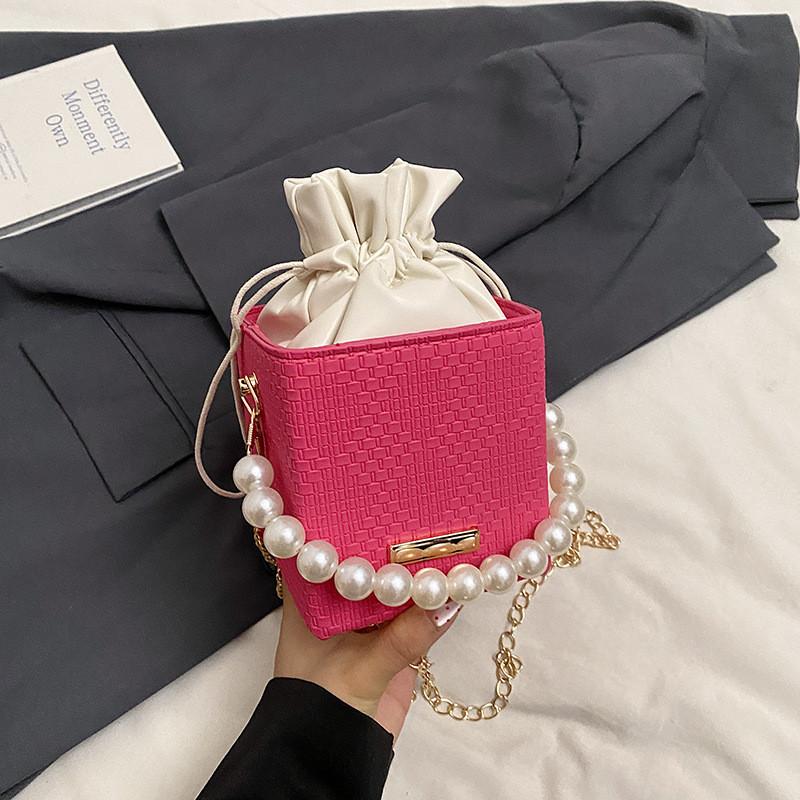 Fashionable Minimalist Small Shoulder Bag For Women Trendy Autumn Style In Black Brown White Pink And Khaki