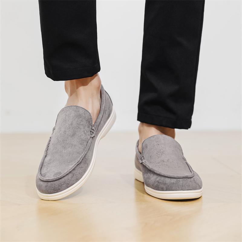 Fashion New Moccasins Breathable Male Slip on Flats Handmade Soft Men Loafers Business Boat Shoes Fashion Men's Casual Walking Shoes
