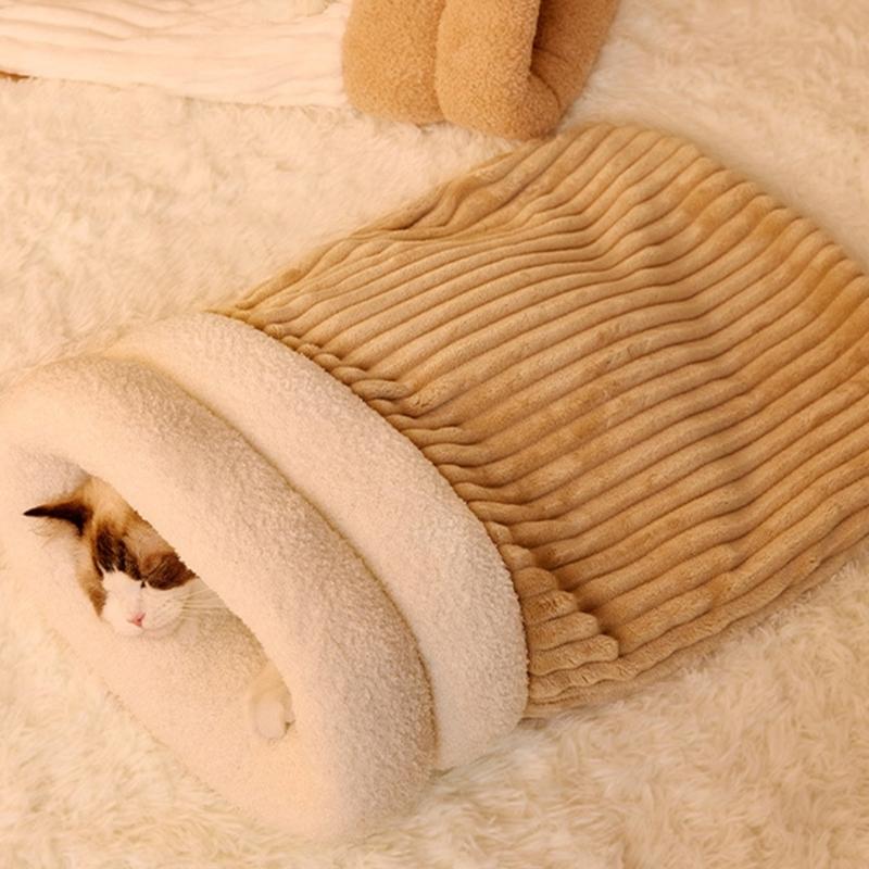 Winter Warm Cats Sleep Bag Large Pet Bed Cave for Indoor Warmth Comfortable Cats Resting Bag with Thicken Liners