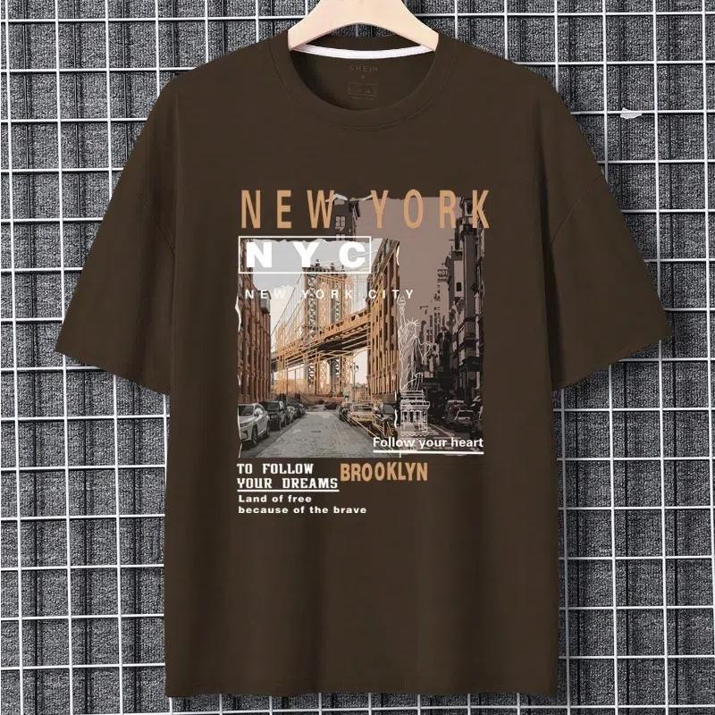 

Men Building & Slogan Graphic Tee S