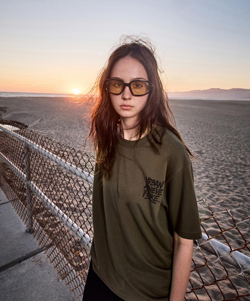 Peullukeu Urban Achievement Graphic Short Sleeve T-Shirt Khaki Fst341 (A Type)
