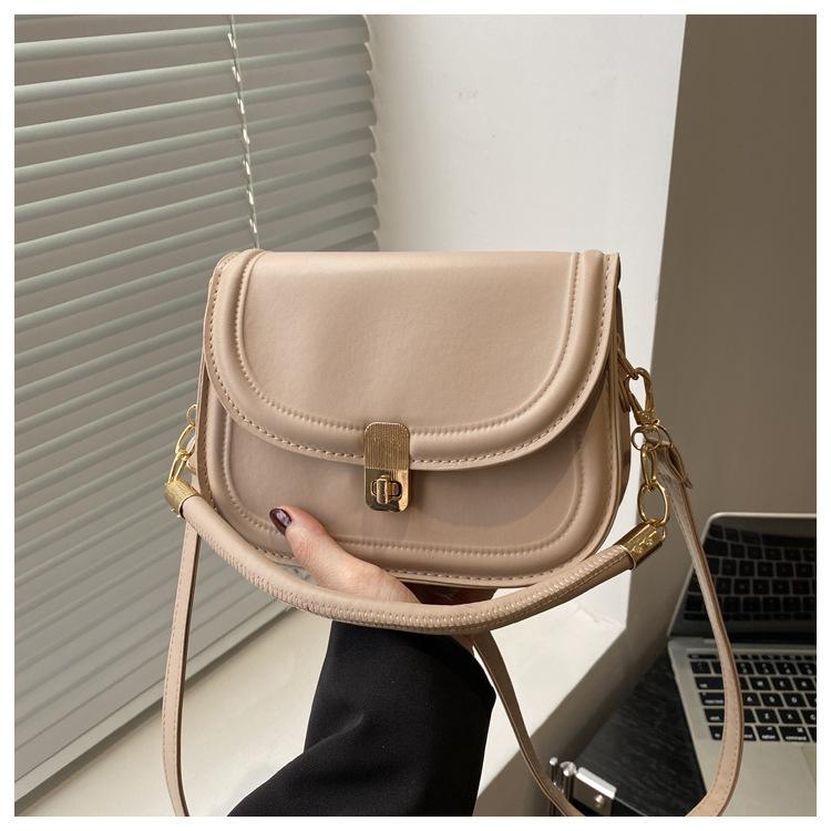 2025 New Handbag Fashion Personality Trend Niche Simple Shoulder Bag Beautiful Casual Messenger Bag