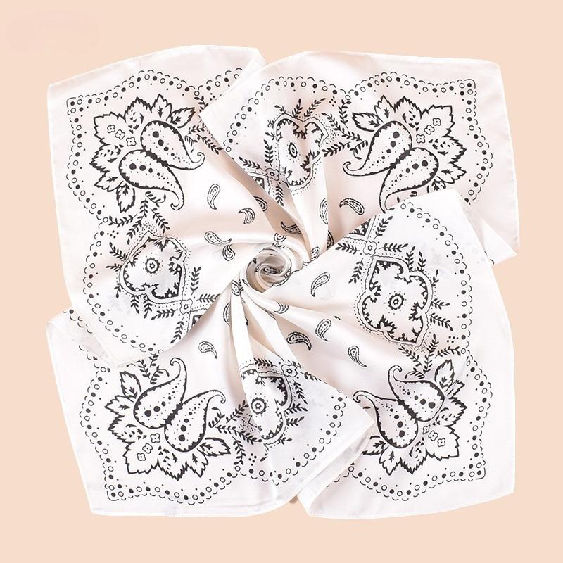 

68cm Retro Cashew Flower Pattern Scarf Women s Autumn Winter Polyester Fiber Scarf Trendy Warm Headscarf Shawl Neck Protection бежевый