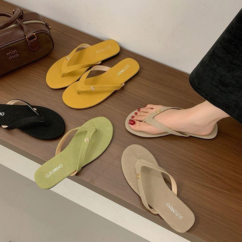 Niche Design Sense of Flip-flops, Wearing Beach Shoes In the Summer of 2025, the New Slope Heel Toe Versatile Cool Slippers Women