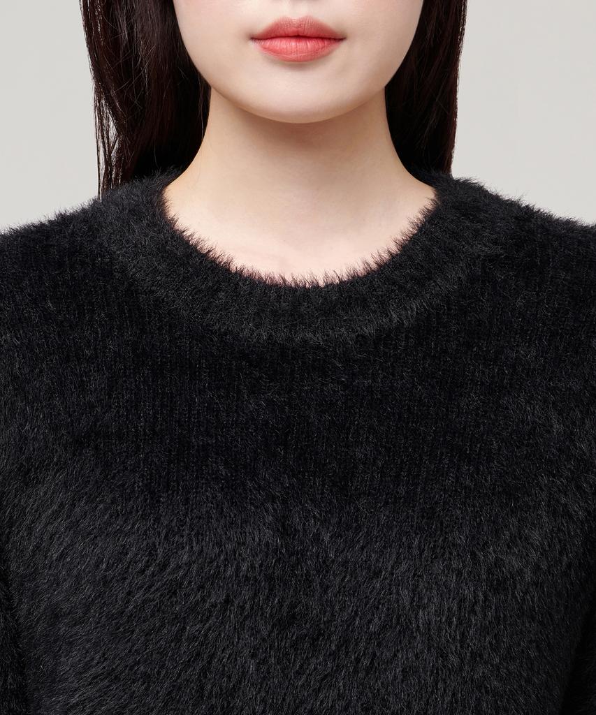 MUSINSA STANDARD WOMAN Women'S Fuzzy Crew Neck Knit [Black]