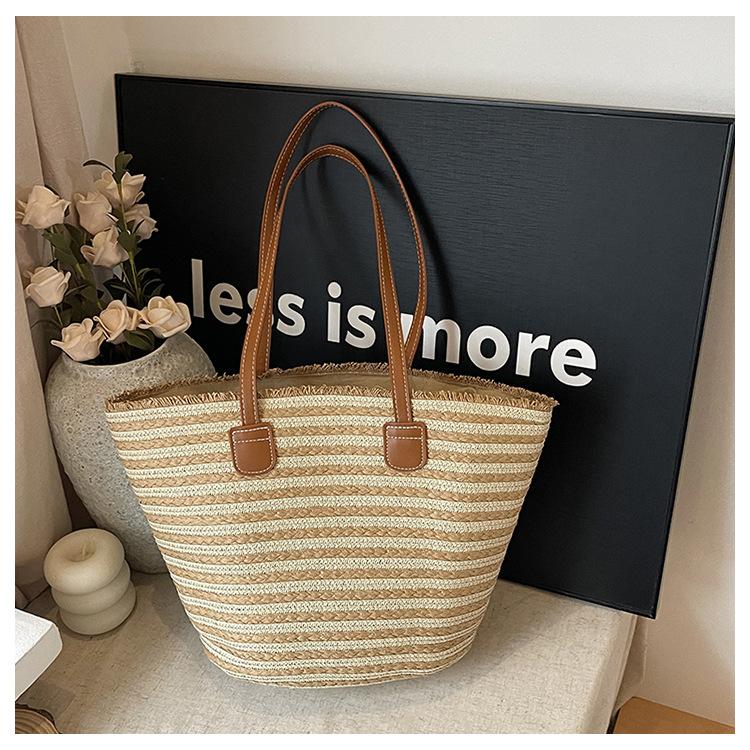 Pendler-Großraumtasche Damen neue vielseitige Schultertasche Strandurlaub Strohtasche