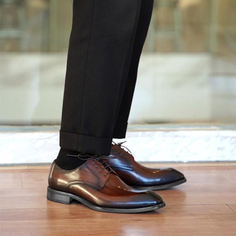 Fashion Brogue Men Wedding Dress Shoes Fashion Leather Shoe Lace-up High Quality Business Shoes Formal Black Brown Party Shoes Men