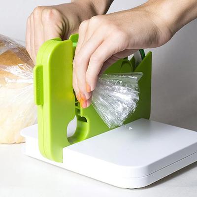 Scelleur de Sac Portable Appareil de Scellage Économiseur d'Aliments Par Sealabag Gadgets et Outils de Cuisine Saelabag Scellez Partout Avec du Ruban de 40m