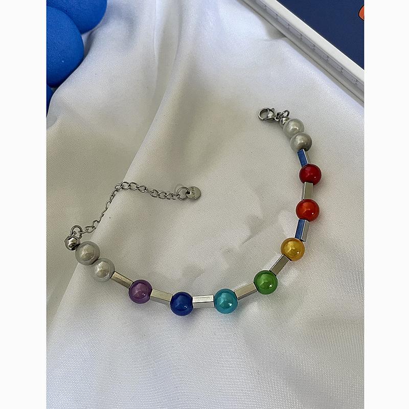 

2023 Новый браслет для девочек Радужная планета Браслет Светоотражающие бусины Мужчины Женщины Бесполые крутые украшения для рук Ночной клуб Вечеринка Универсальный ювелирный браслет